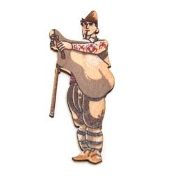 Дървен елемент момък в народна носия с гайда БМ24