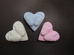 Елемент Сърце с бебешки крачета БЯЛ цвят - Ц32